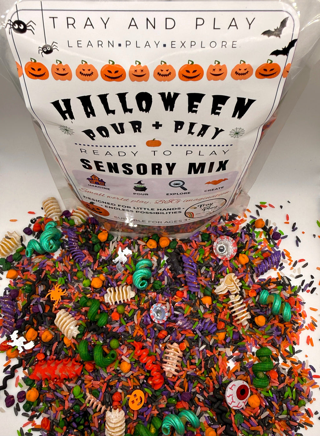 Halloween Pour & Play Kit