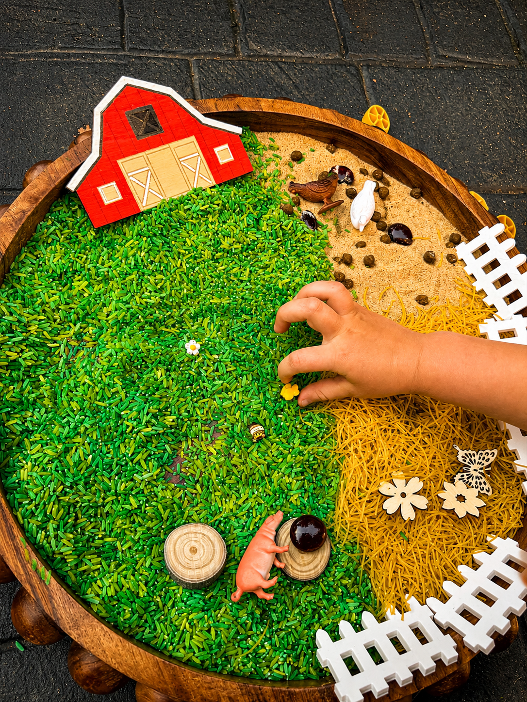 Farmyard Sensory Tray